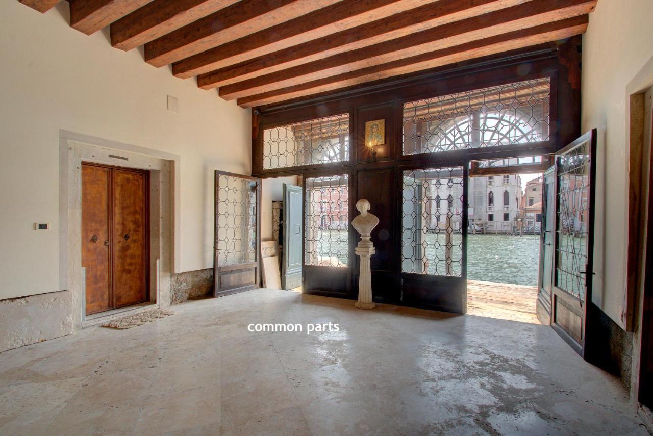 Tribuno Grand Canal Venezia Esterno foto